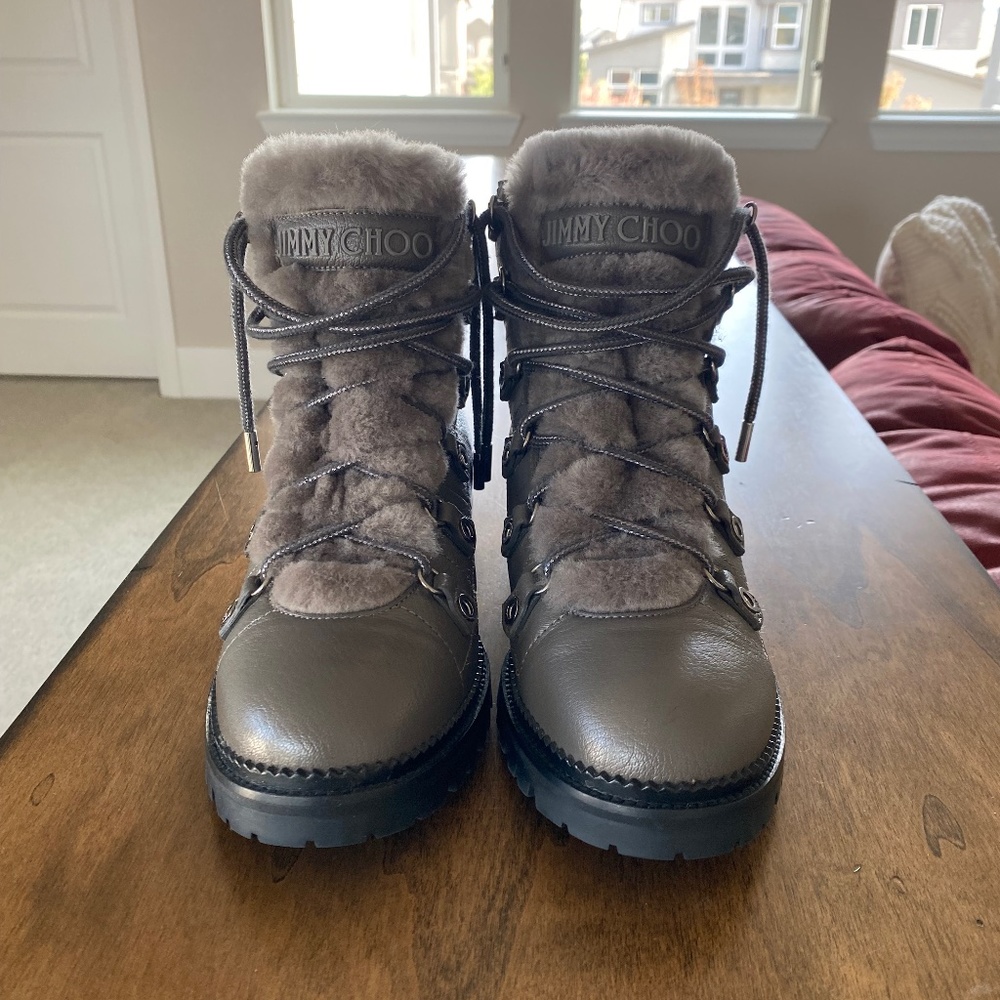 Jimmy Choo Shearling Hillary flat boots| 8.5 (fit like 8)